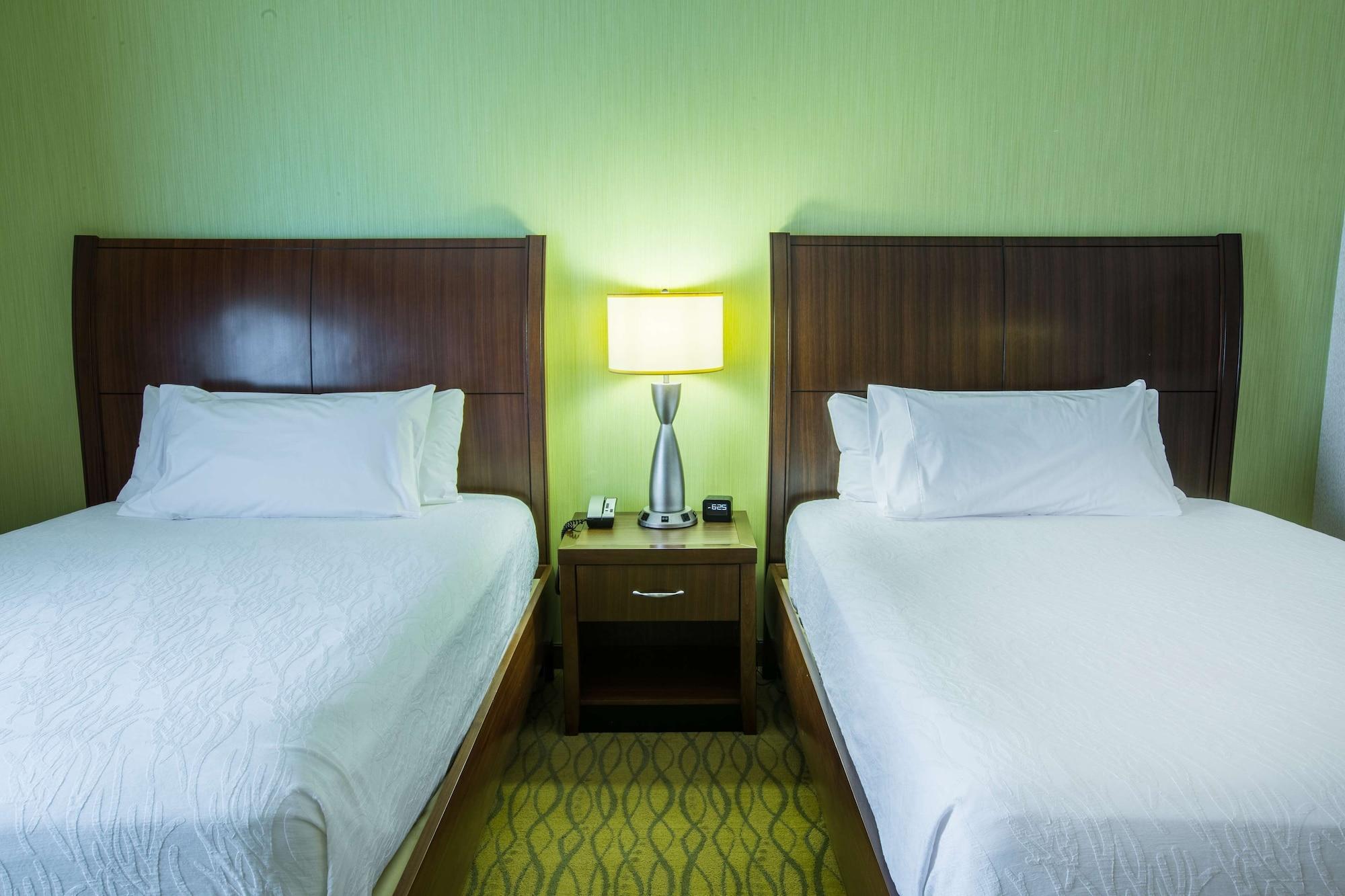 Hilton Garden Inn State College Bagian luar foto