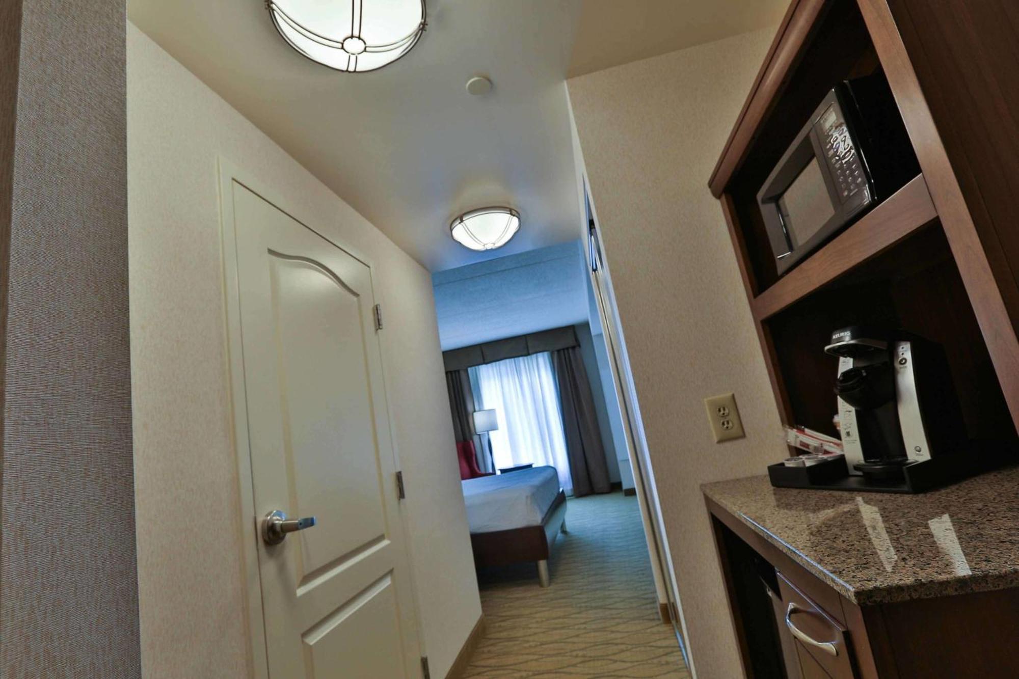 Hilton Garden Inn State College Bagian luar foto
