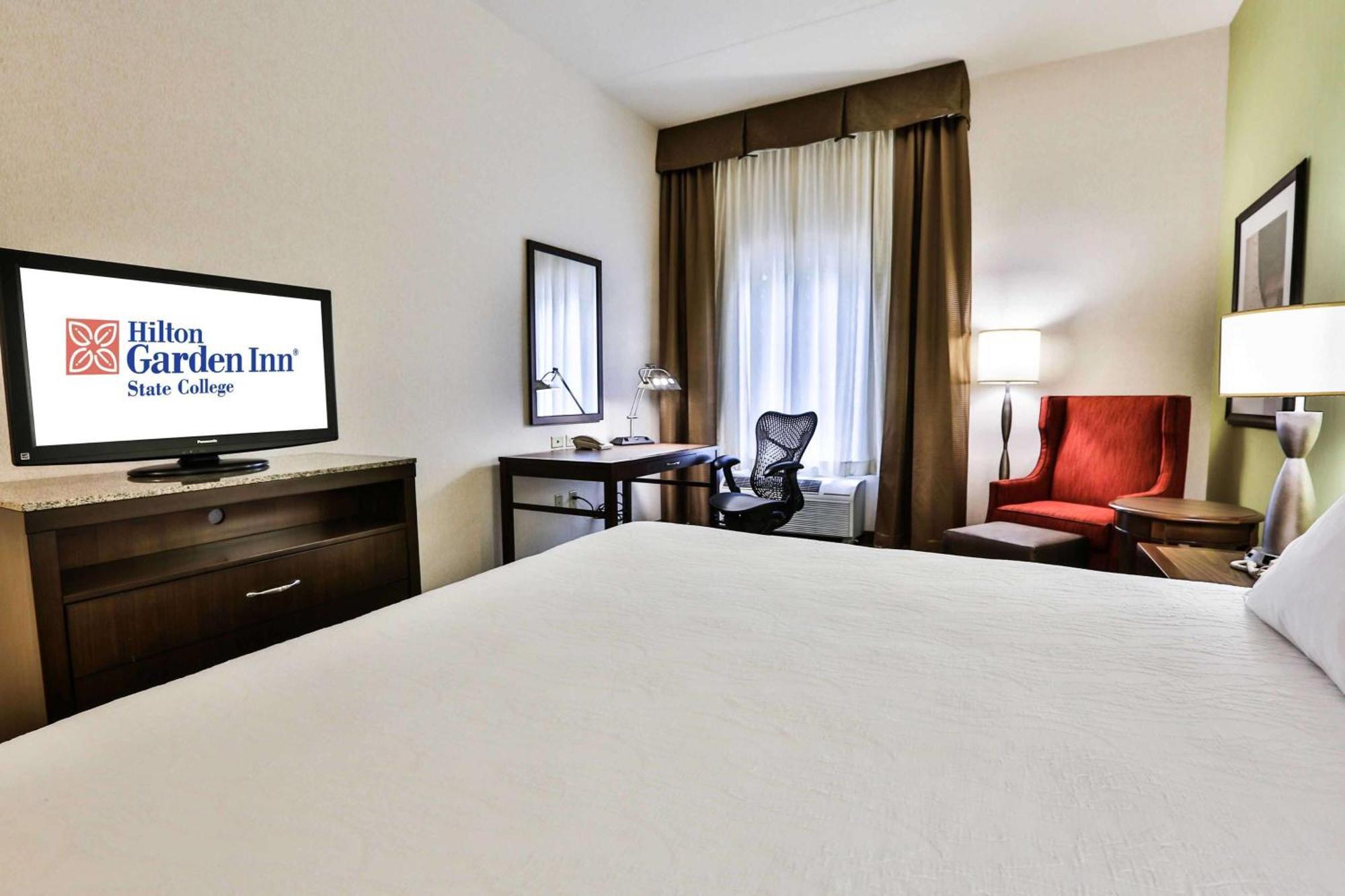 Hilton Garden Inn State College Bagian luar foto