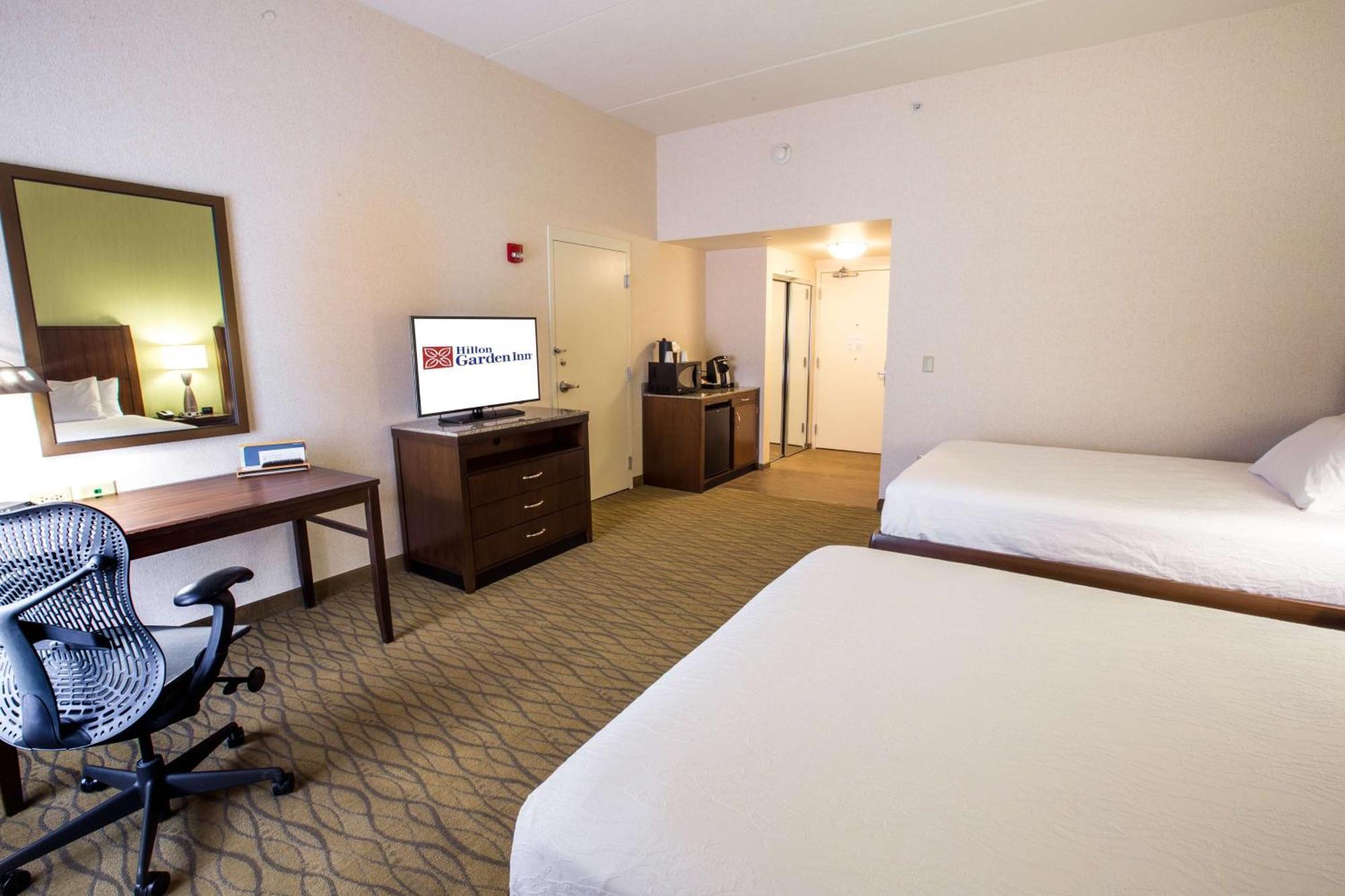 Hilton Garden Inn State College Bagian luar foto